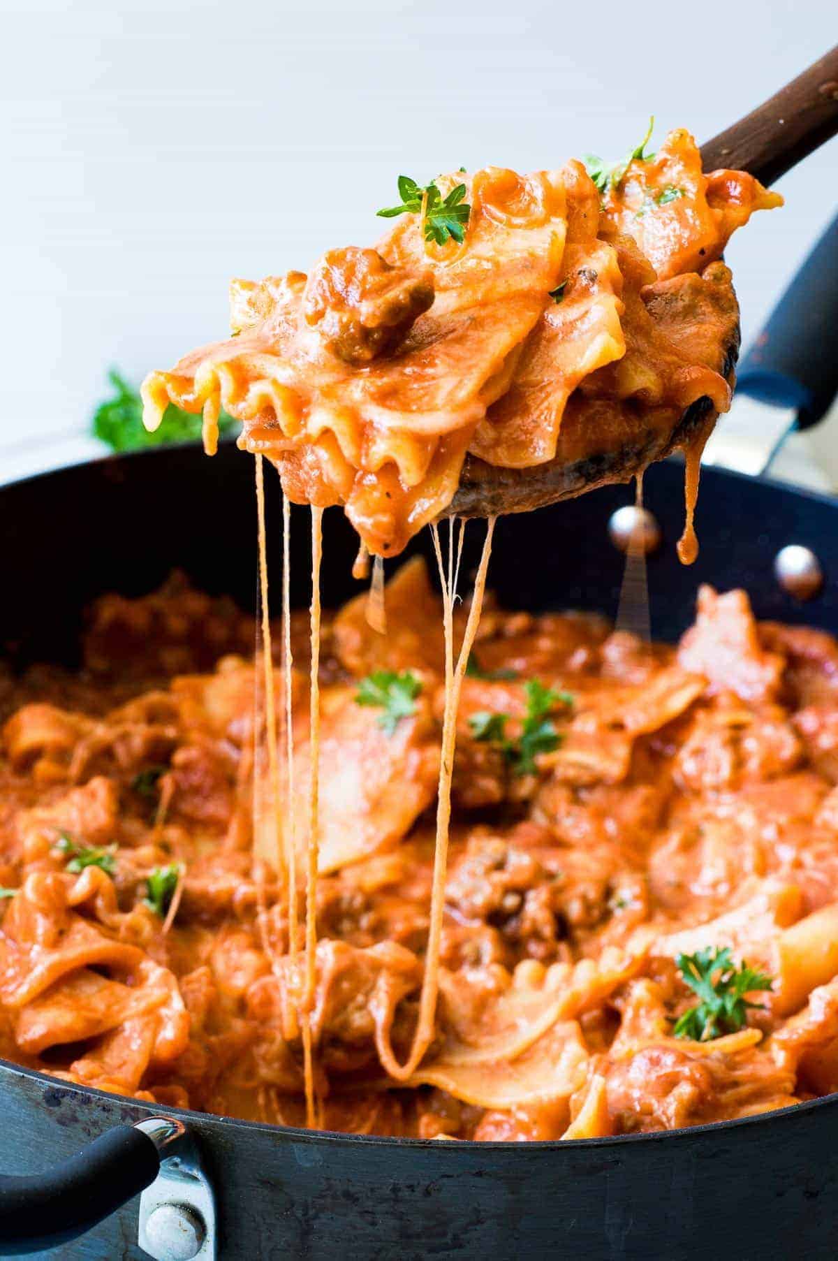 One-Pot Skillet Lasagna: 30-Minute Comfort Food Made Easy